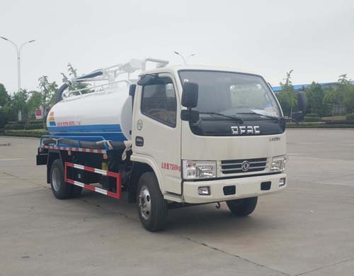 東風(fēng)多利卡5噸吸糞車(chē)
